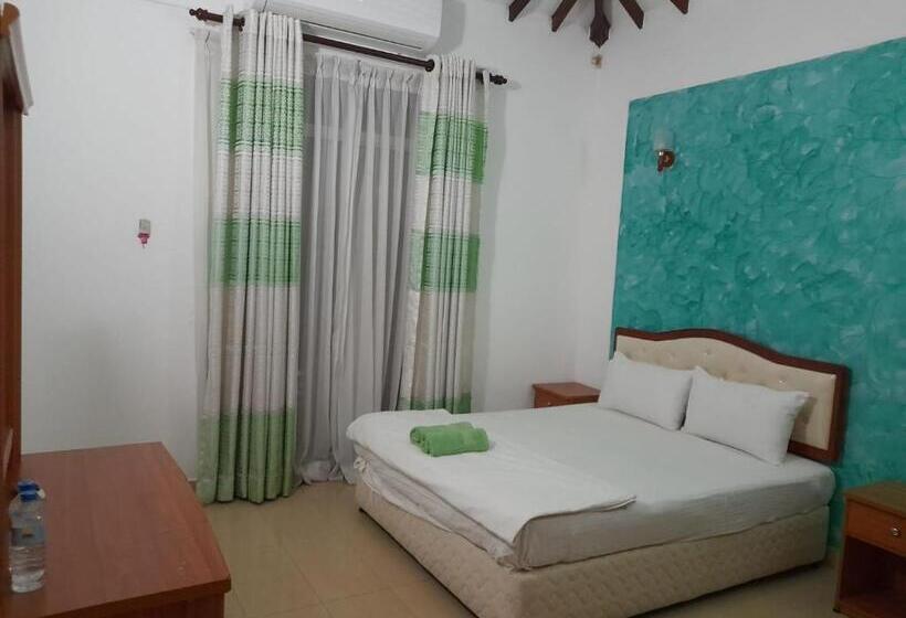 בית מלון כפרי La Villa Katunayake