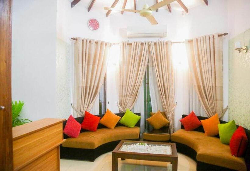 酒店 La Villa Katunayake