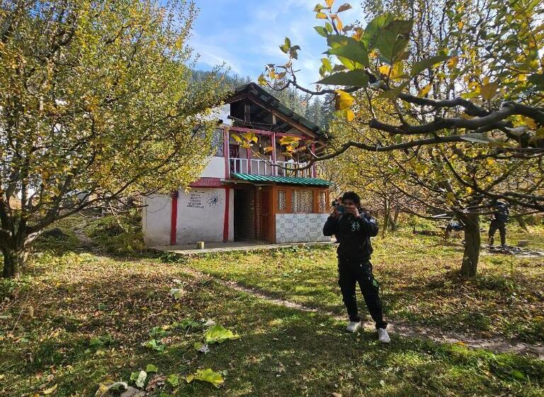 Отель Madmantra