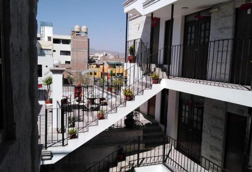 Отель Mutua Fap