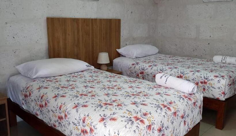 Отель Mutua Fap