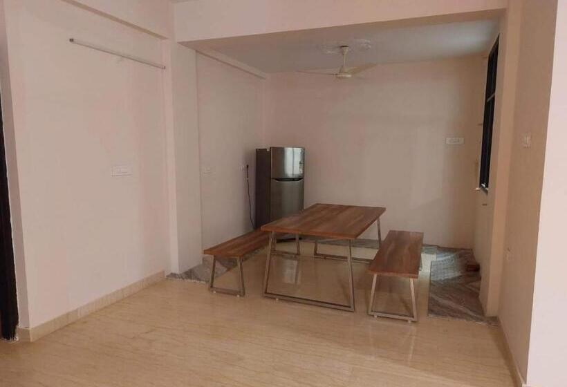 Отель Nice Stay & Care