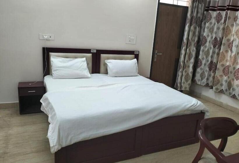 Отель Nice Stay & Care