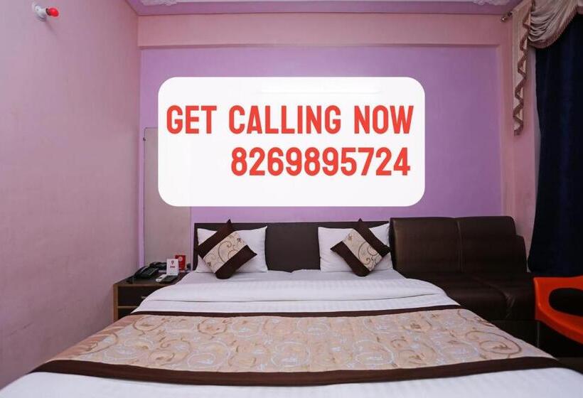 Hotel Niharika Bhavan