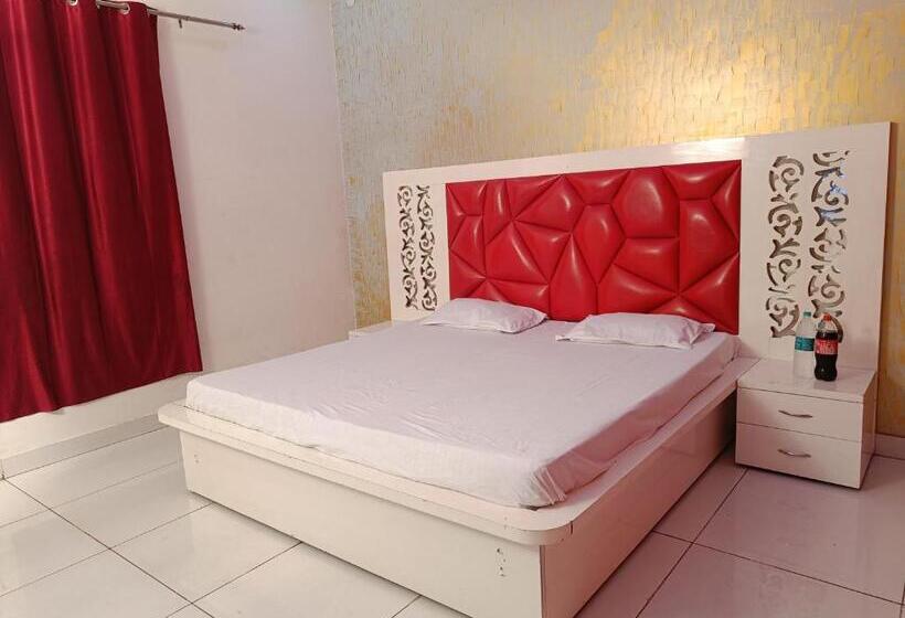 酒店 Nk Residency & Guest House