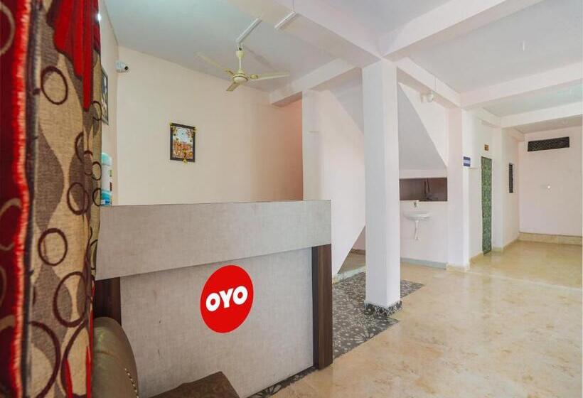 호텔 Oyo Anand Lodging & Restaurant