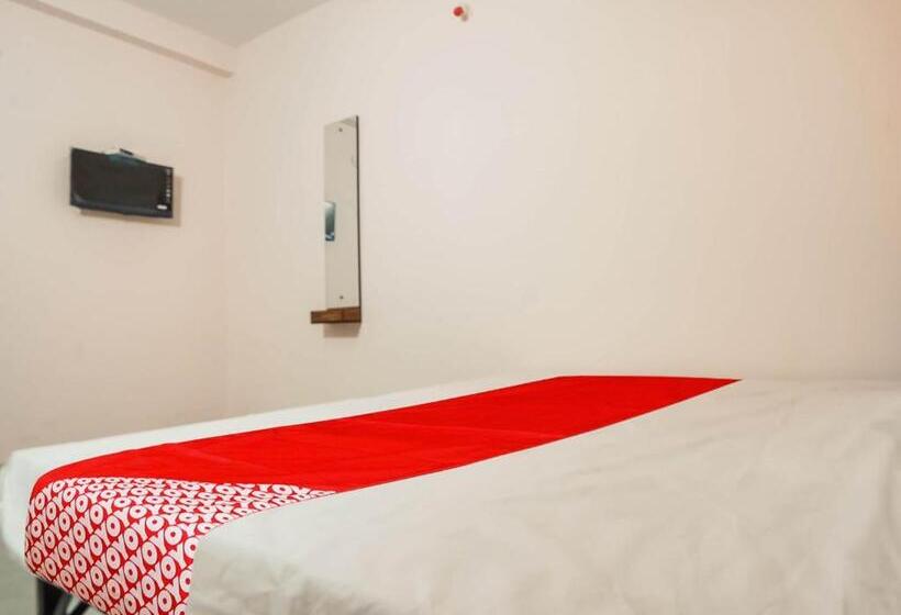 호텔 Oyo Anand Lodging & Restaurant