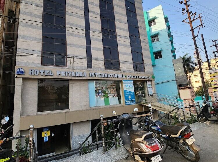 فندق Priyanka International