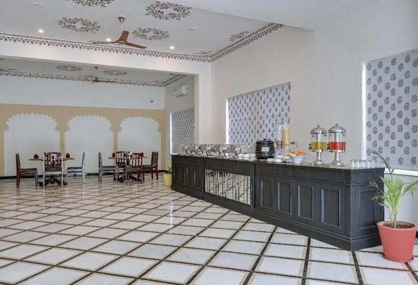 هتل Rooms At Udaipur Palace