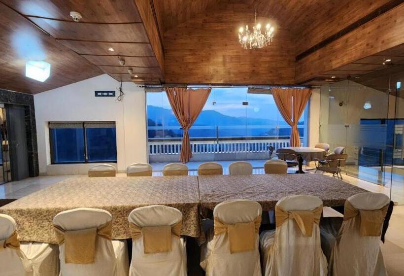 酒店 Royal Ark   Kasauli