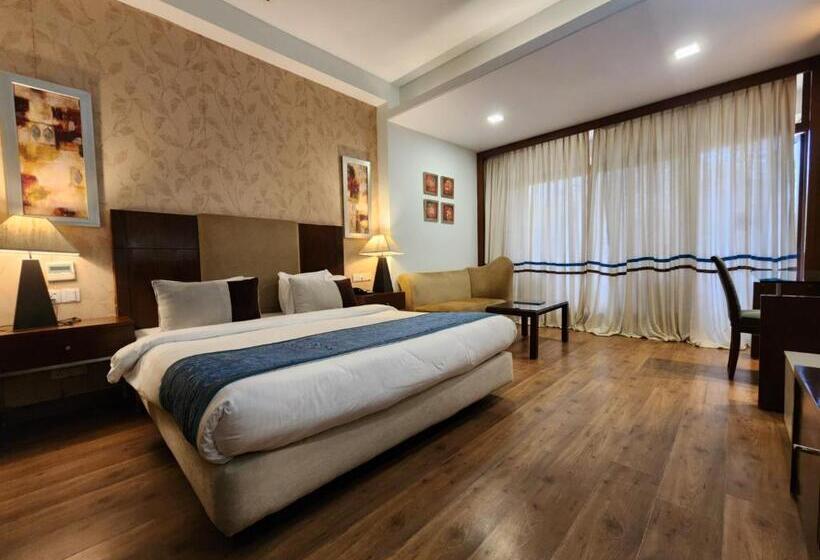 酒店 Royal Ark   Kasauli