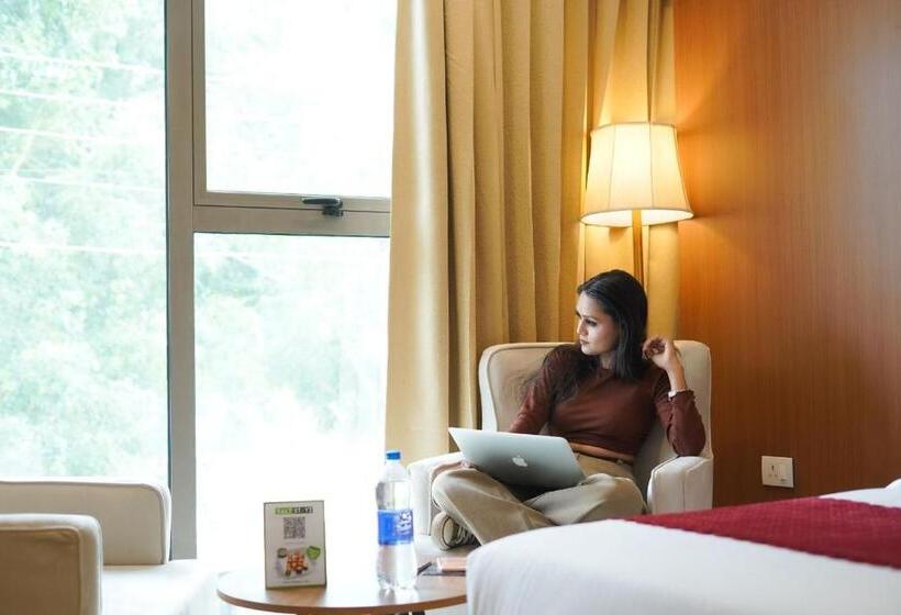 هتل Saltstayz Executive Serviced Apartment   Unitech Cyber Park & Near Huda City Metro