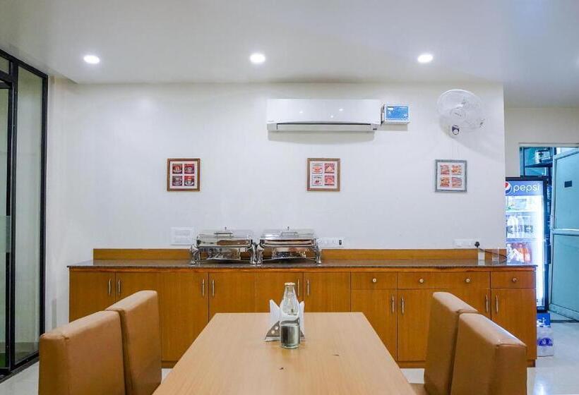 هتل Saltstayz Executive Serviced Apartment   Unitech Cyber Park & Near Huda City Metro