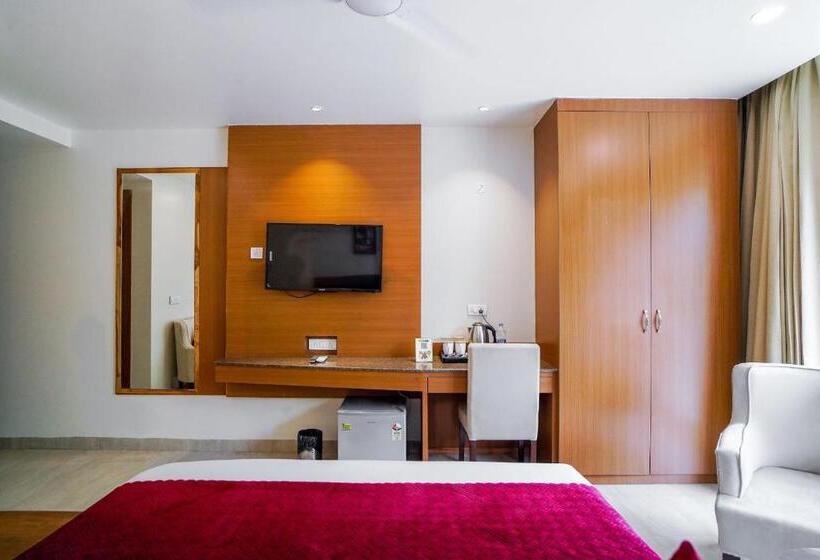 هتل Saltstayz Executive Serviced Apartment   Unitech Cyber Park & Near Huda City Metro