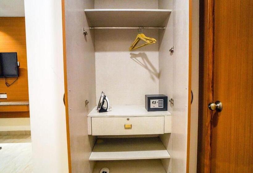 هتل Saltstayz Executive Serviced Apartment   Unitech Cyber Park & Near Huda City Metro