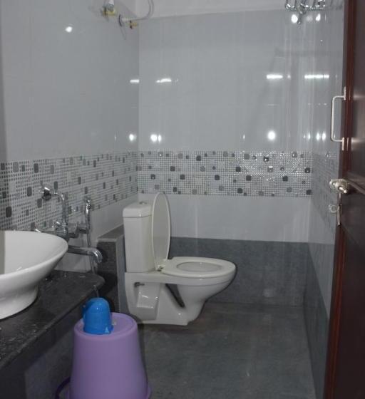 בית מלון כפרי Shrinivas Lodge