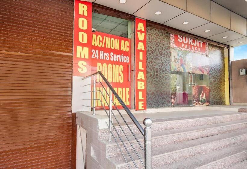 Отель Spot On Raja Guest House