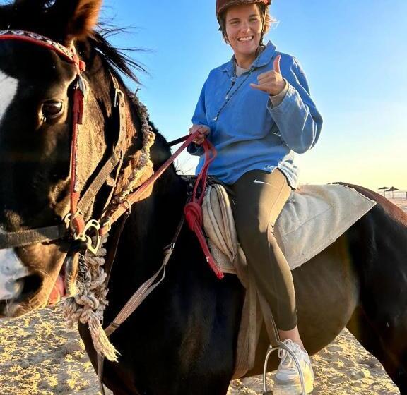 هتل Surfcamplagrotte