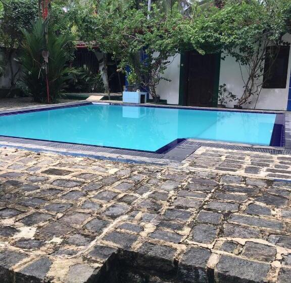 בית מלון כפרי River Bridge Resort