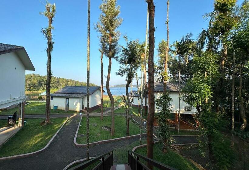 Misty Dam Wayanad Premium Resort With Banasura Dam View