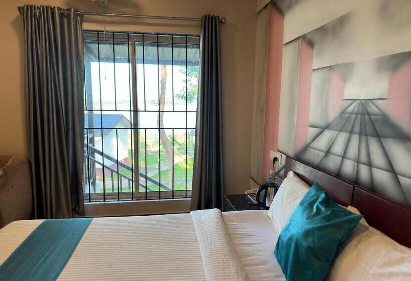 Misty Dam Wayanad Premium Resort With Banasura Dam View