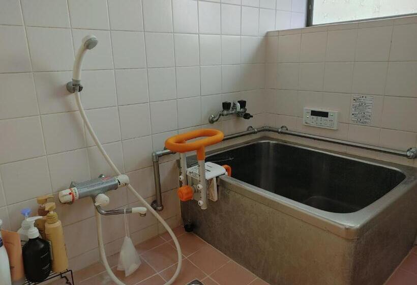 פנסיון Omoya No Ma