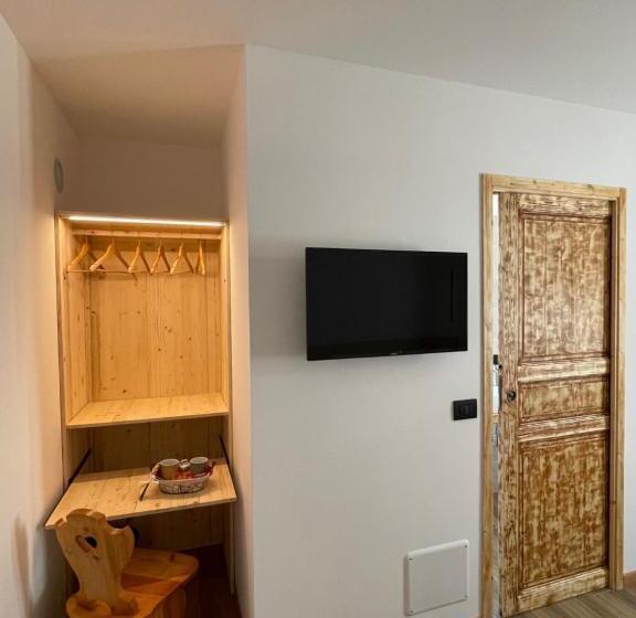 ペンション Affittacamere Alle Alpi