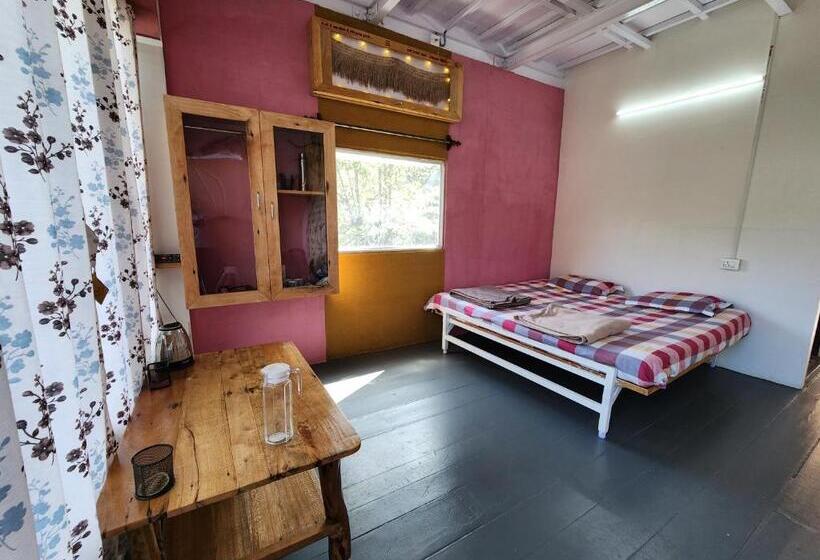 膳宿费 Blue Hills Castle