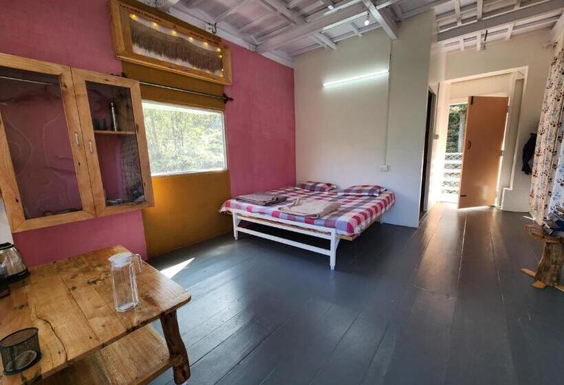 膳宿费 Blue Hills Castle