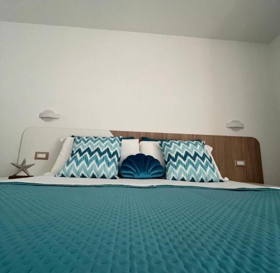 بنسيون Brezza Marina