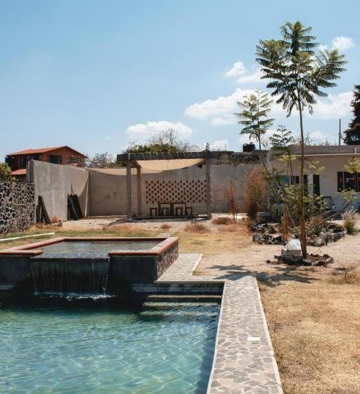 بنسيون Casa De Huespedes Colmena