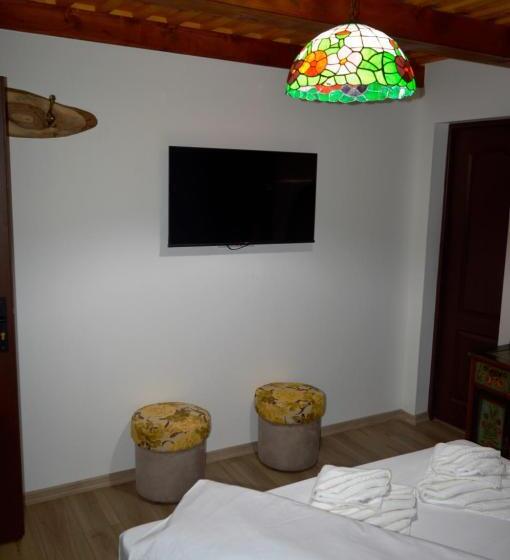 פנסיון Casa Cu Magnolii