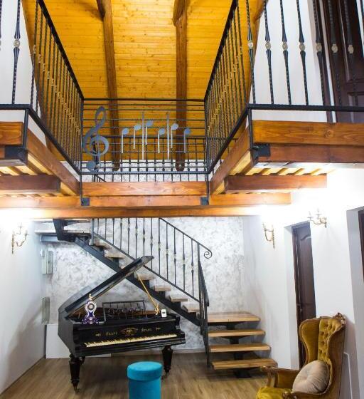 פנסיון Casa Cu Magnolii