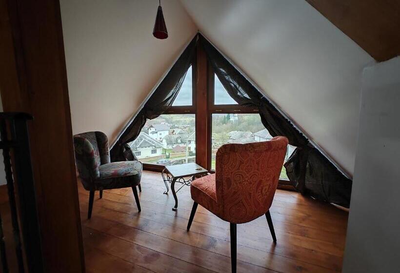 פנסיון Casa Cu Magnolii