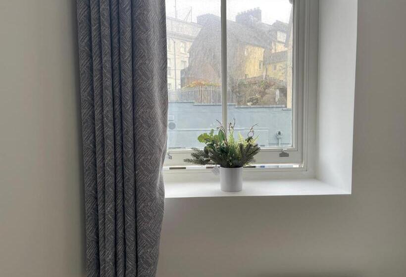 بنسيون Cork City En Suite Single Room