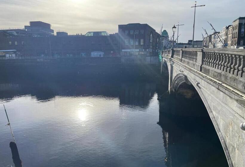 بنسيون Cork City En Suite Single Room