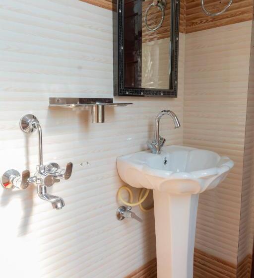 بنسيون Dawki Inn Guest House