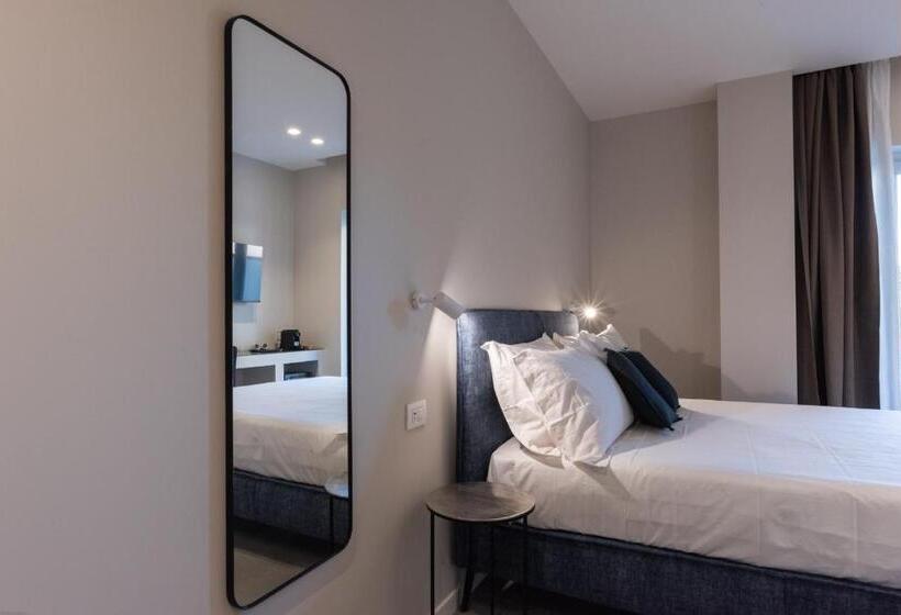 פנסיון Il Pumo   Apulian Rooms Bari Savoia