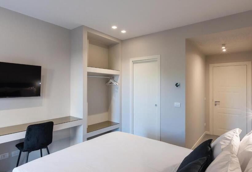 פנסיון Il Pumo   Apulian Rooms Bari Savoia