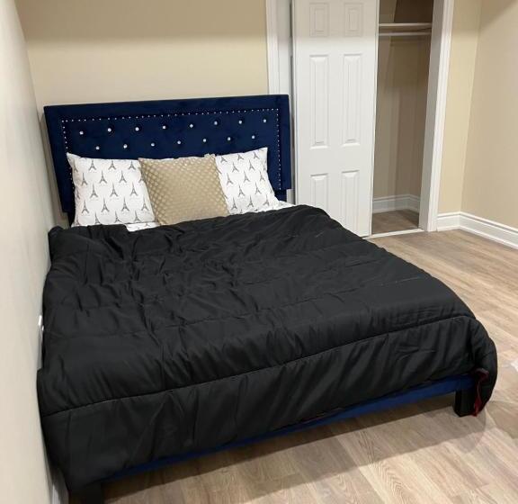 بنسيون Large Specious Room For Max Two Person In New Cozy Second Unit