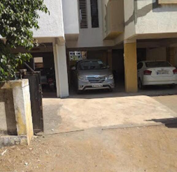 פנסיון Mohiniraj Guest House, Nashik