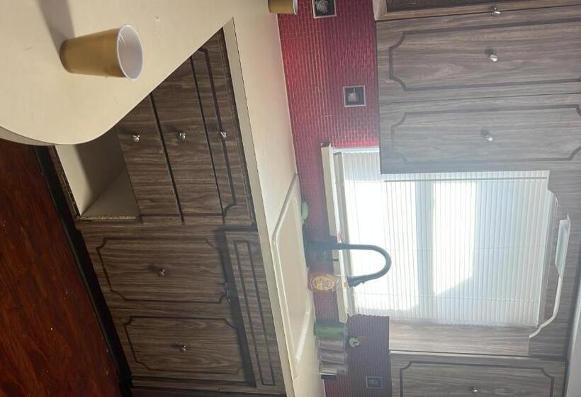 بنسيون Room In House   Cozy Comfy Private Room Close To Everything L