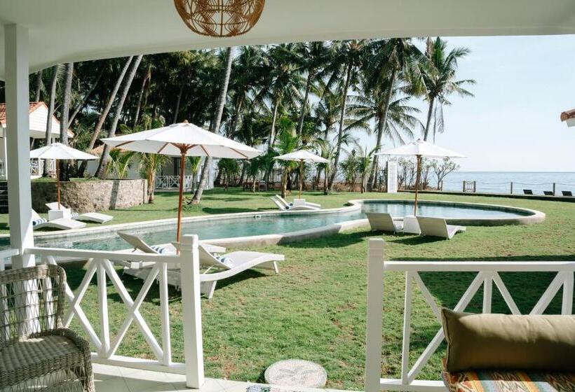 פנסיון Senang Resort