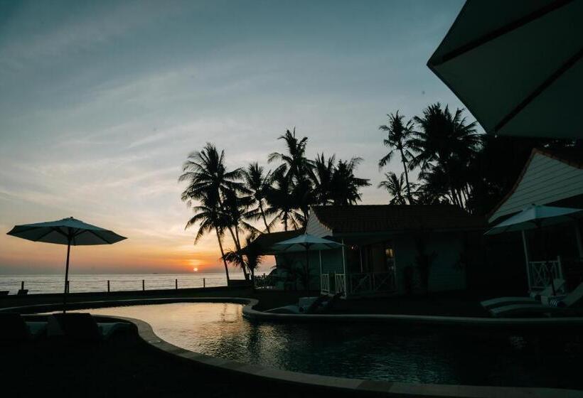 פנסיון Senang Resort