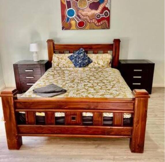 بنسيون Somerville Secure Accommodation