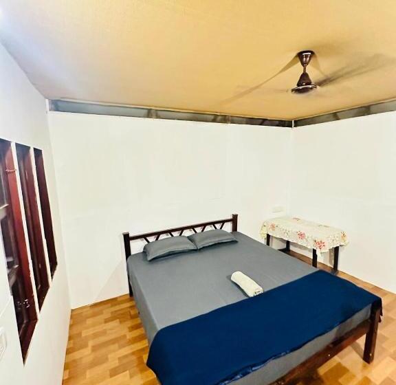 פנסיון The Baker Cottages