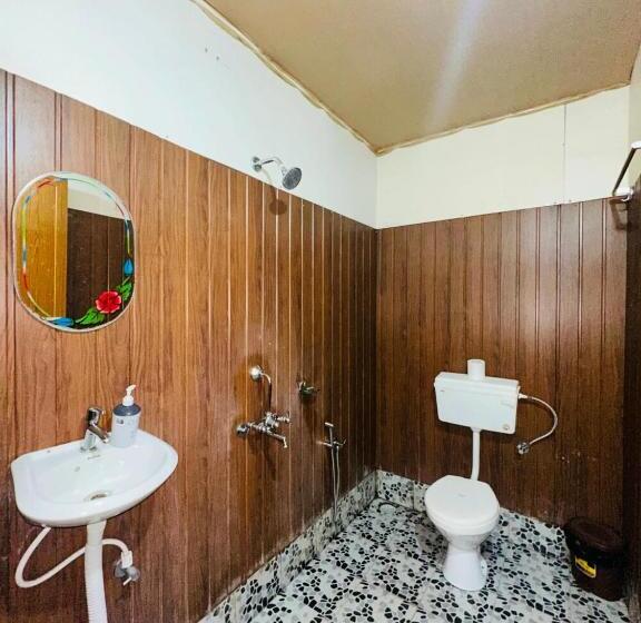 פנסיון The Baker Cottages