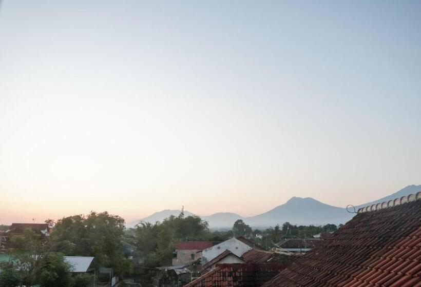 펜션 Wangi Homestay Banyuwangi