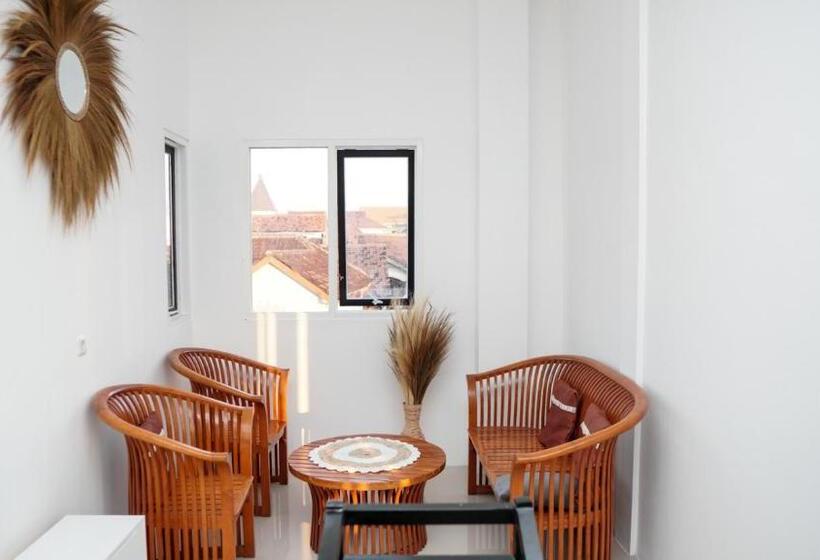 펜션 Wangi Homestay Banyuwangi