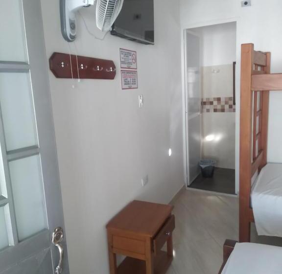 پانسیون Zarina